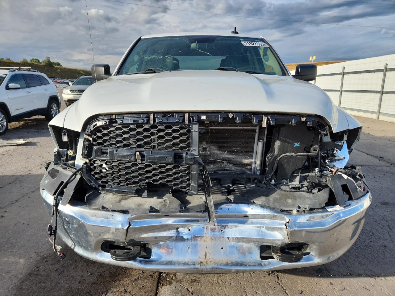 2022 Ram 1500 Classic Slt - Фото 5