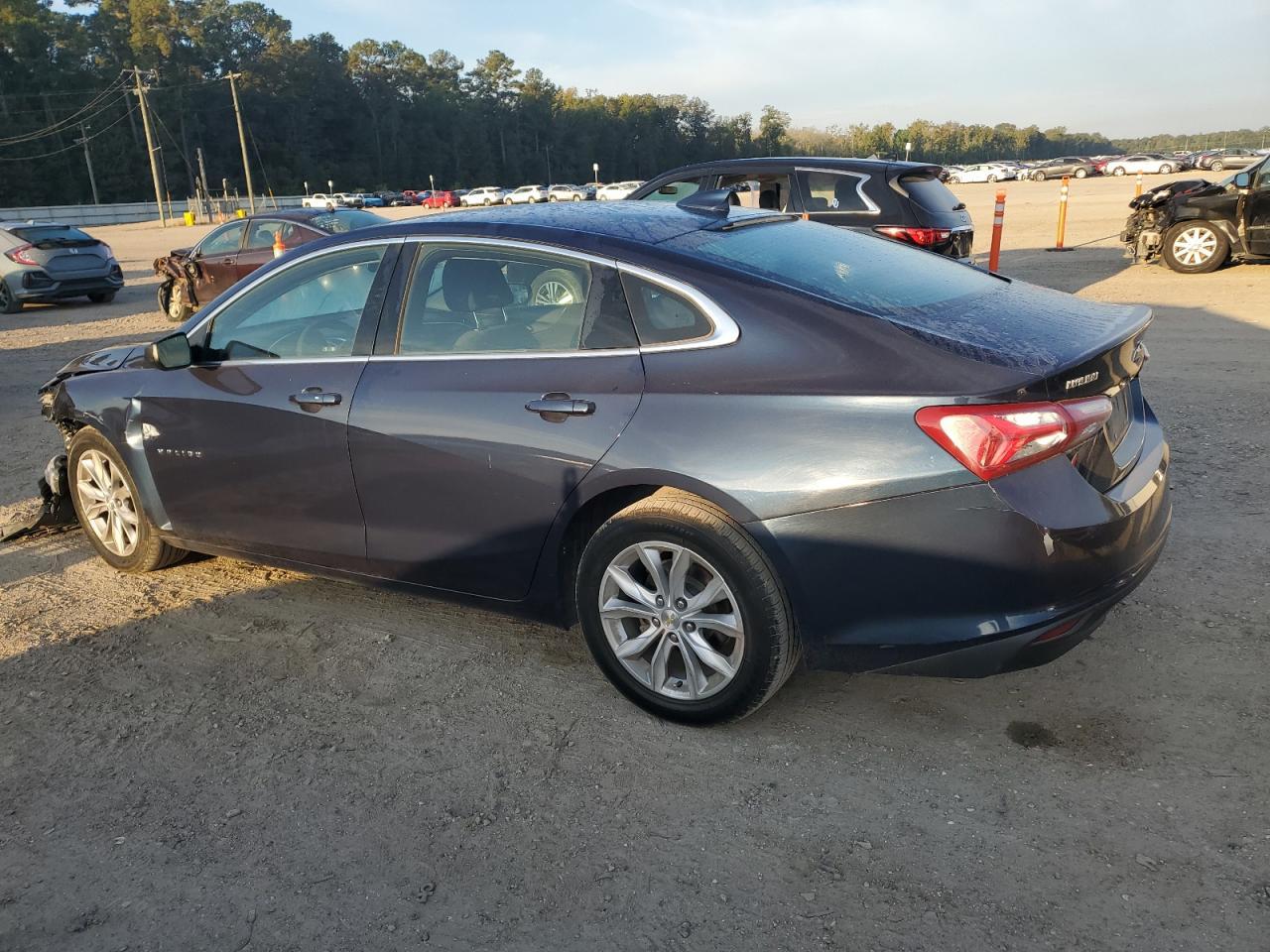 2021 Chevrolet Malibu Lt - Image 2