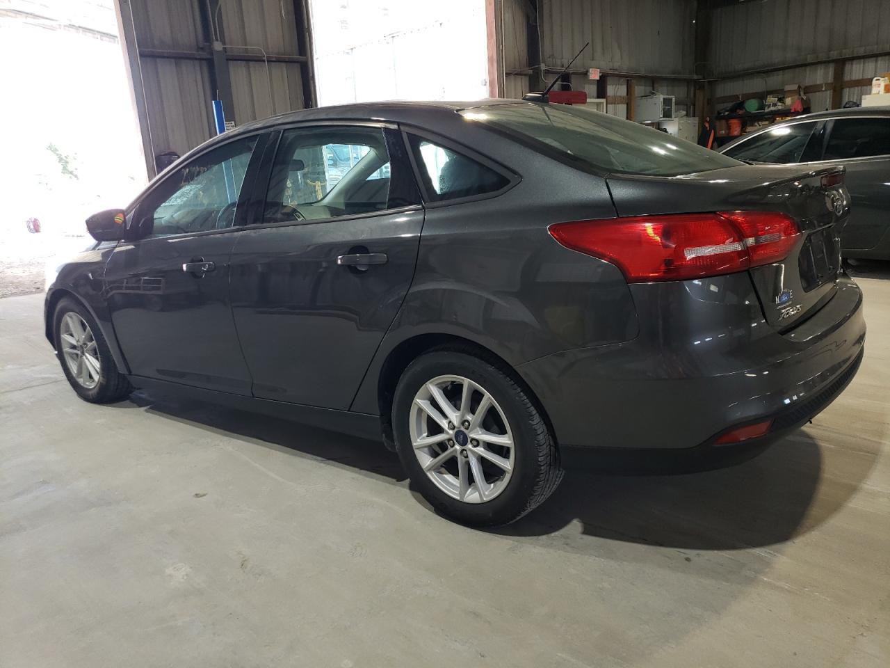 2017 Ford Focus Se - Фото 2