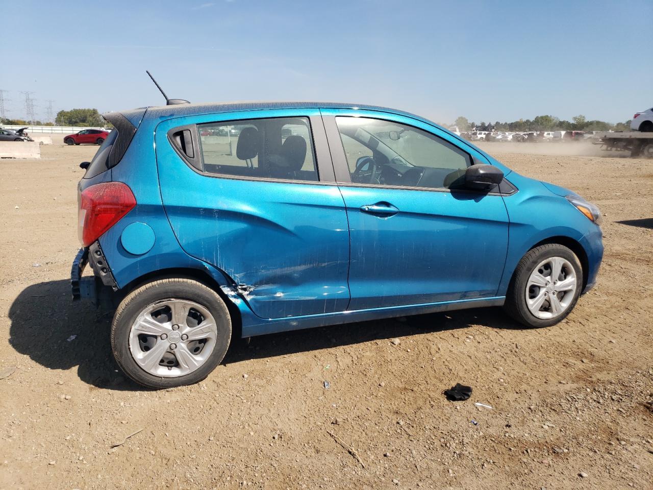 2020 Chevrolet Spark Ls - Фото 3