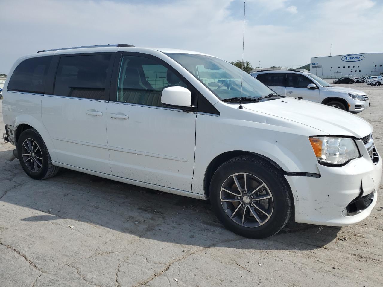 2017 Dodge Grand Caravan Sxt - Фото 4