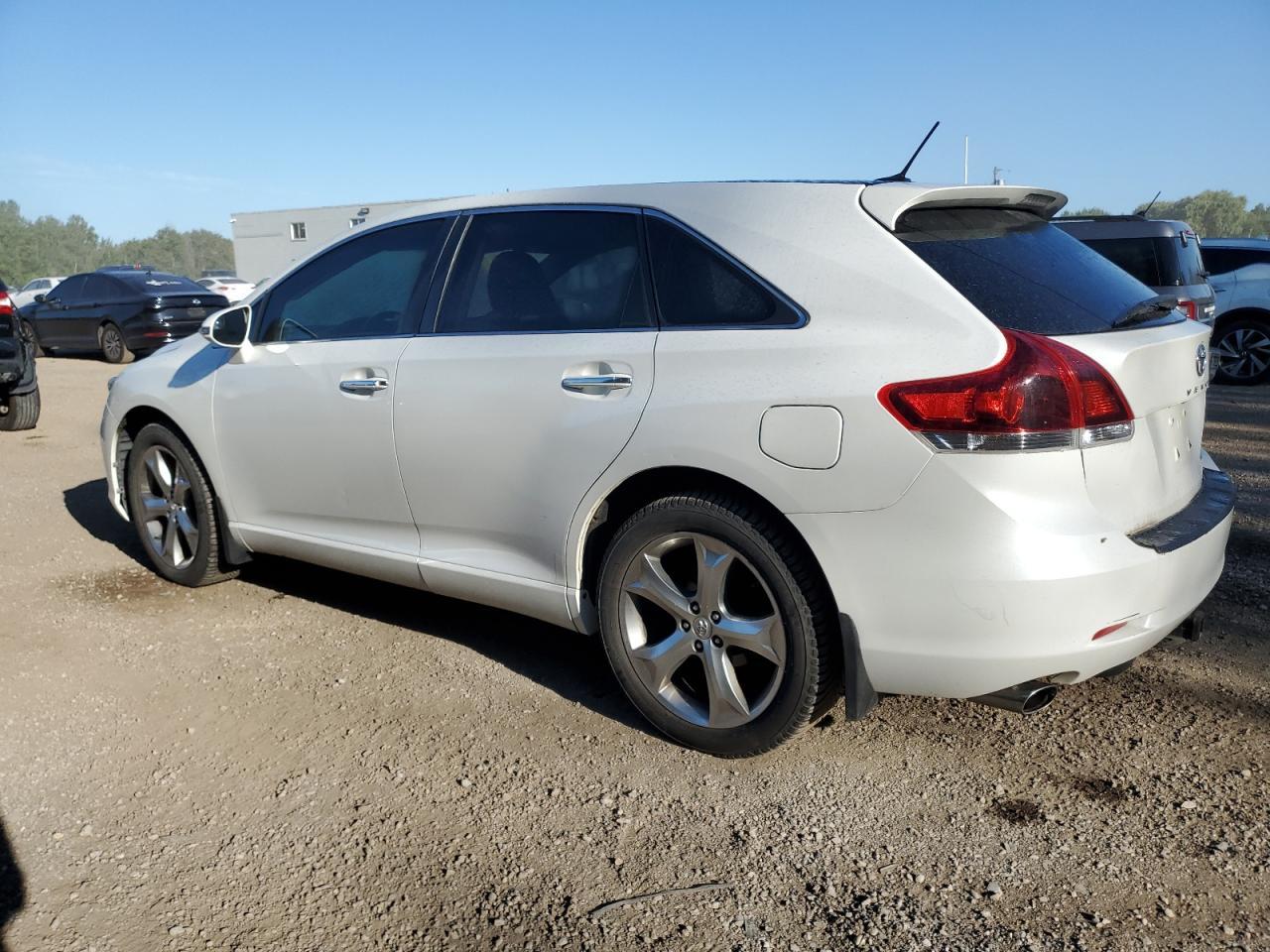 2013 Toyota Venza Le - Фото 2