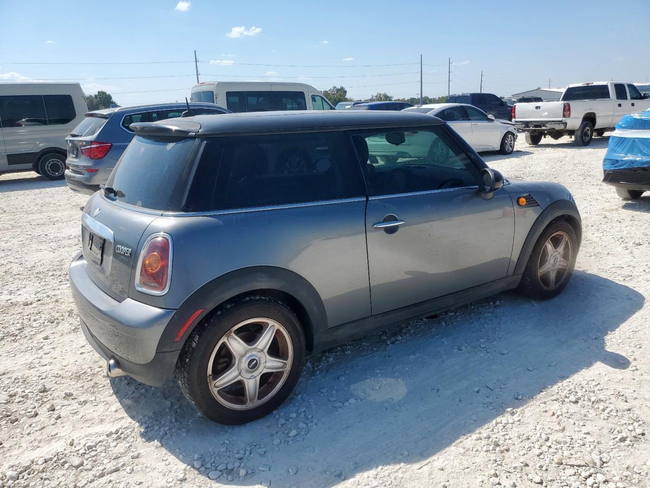 2010 Mini Cooper - Фото 3