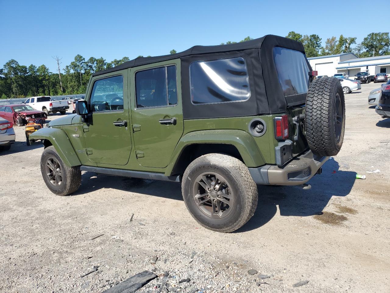 2016 Jeep Wrangler Unlimited Sahara - Image 2