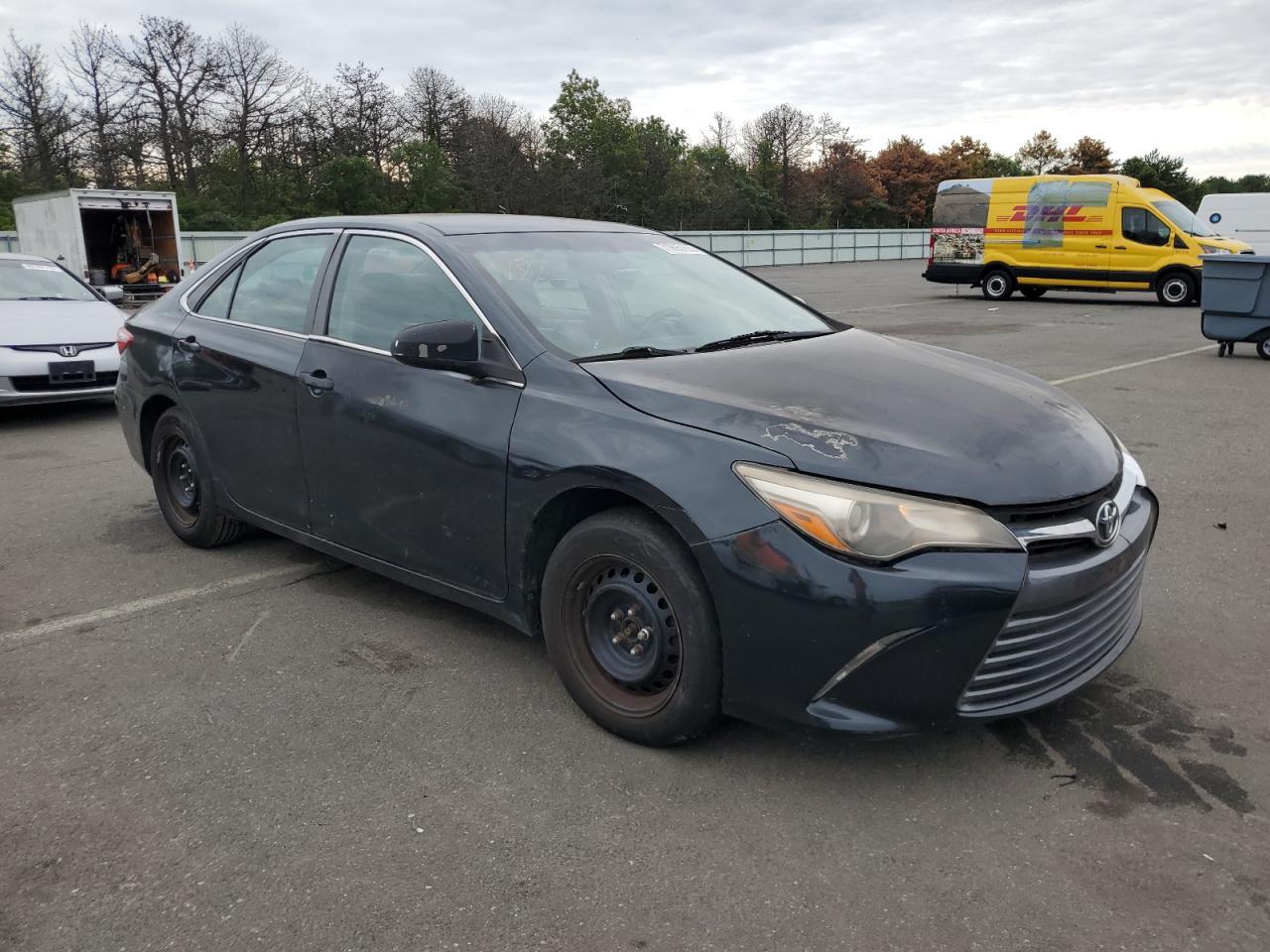 2015 Toyota Camry Le - Image 4