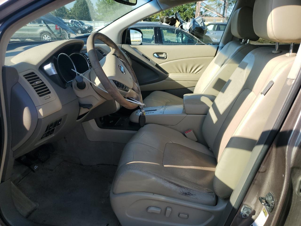 2010 Nissan Murano S - Фото 7