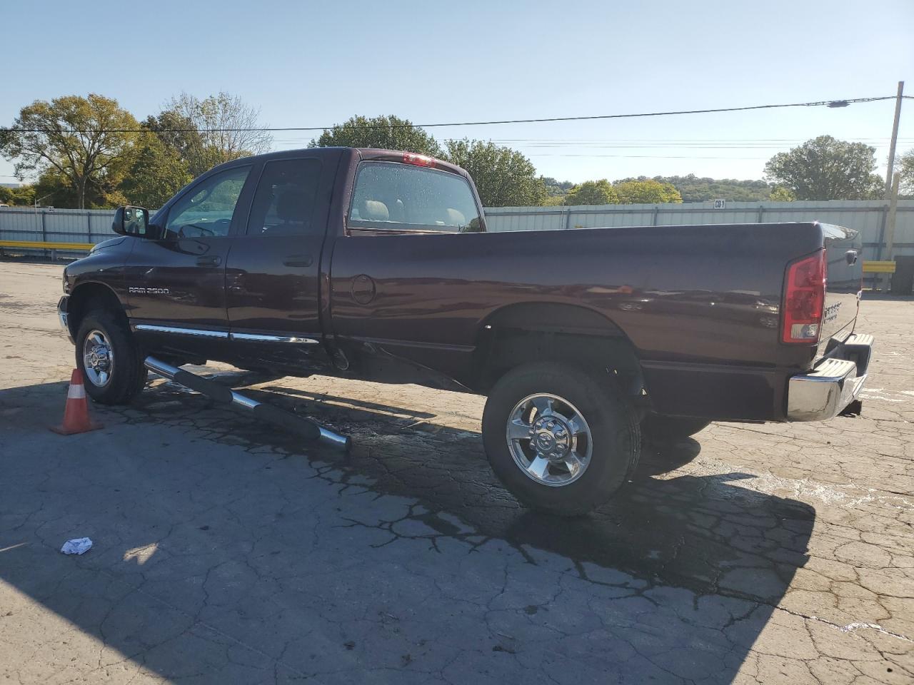 2004 Dodge Ram 2500 St - Фото 2
