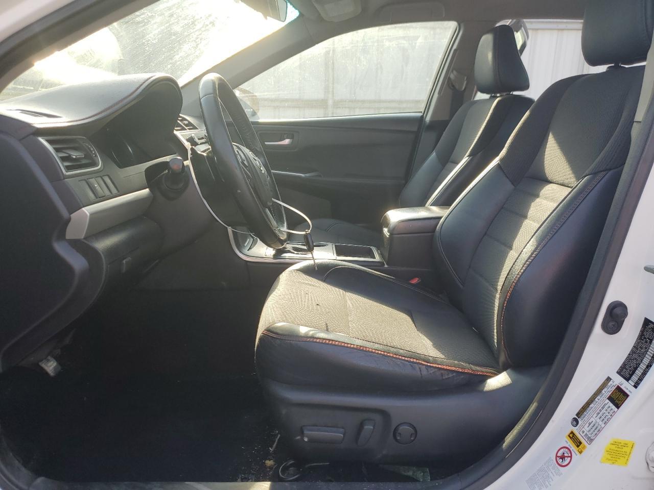 2016 Toyota Camry Le - Фото 7