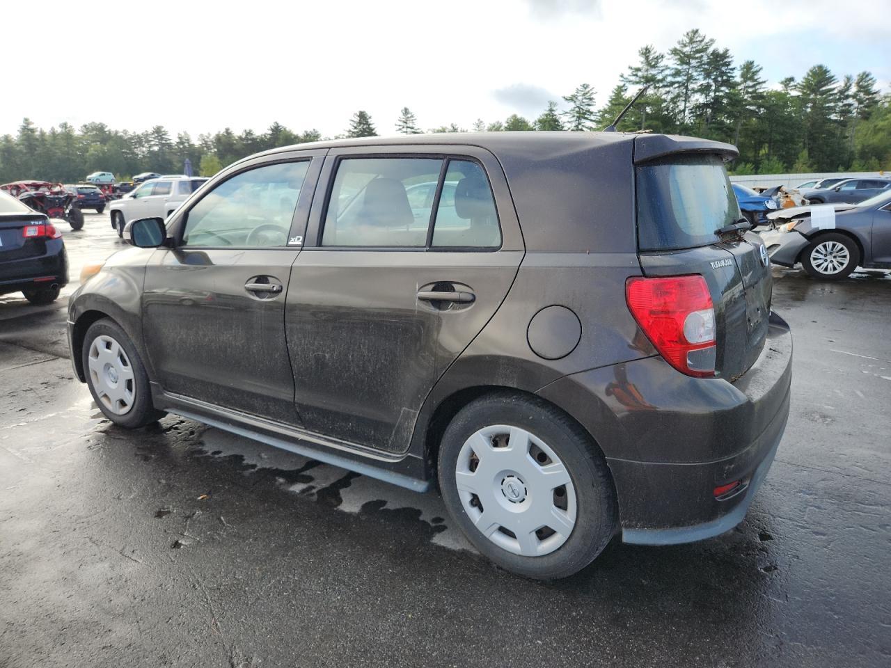 2011 Scion Xd - Фото 2