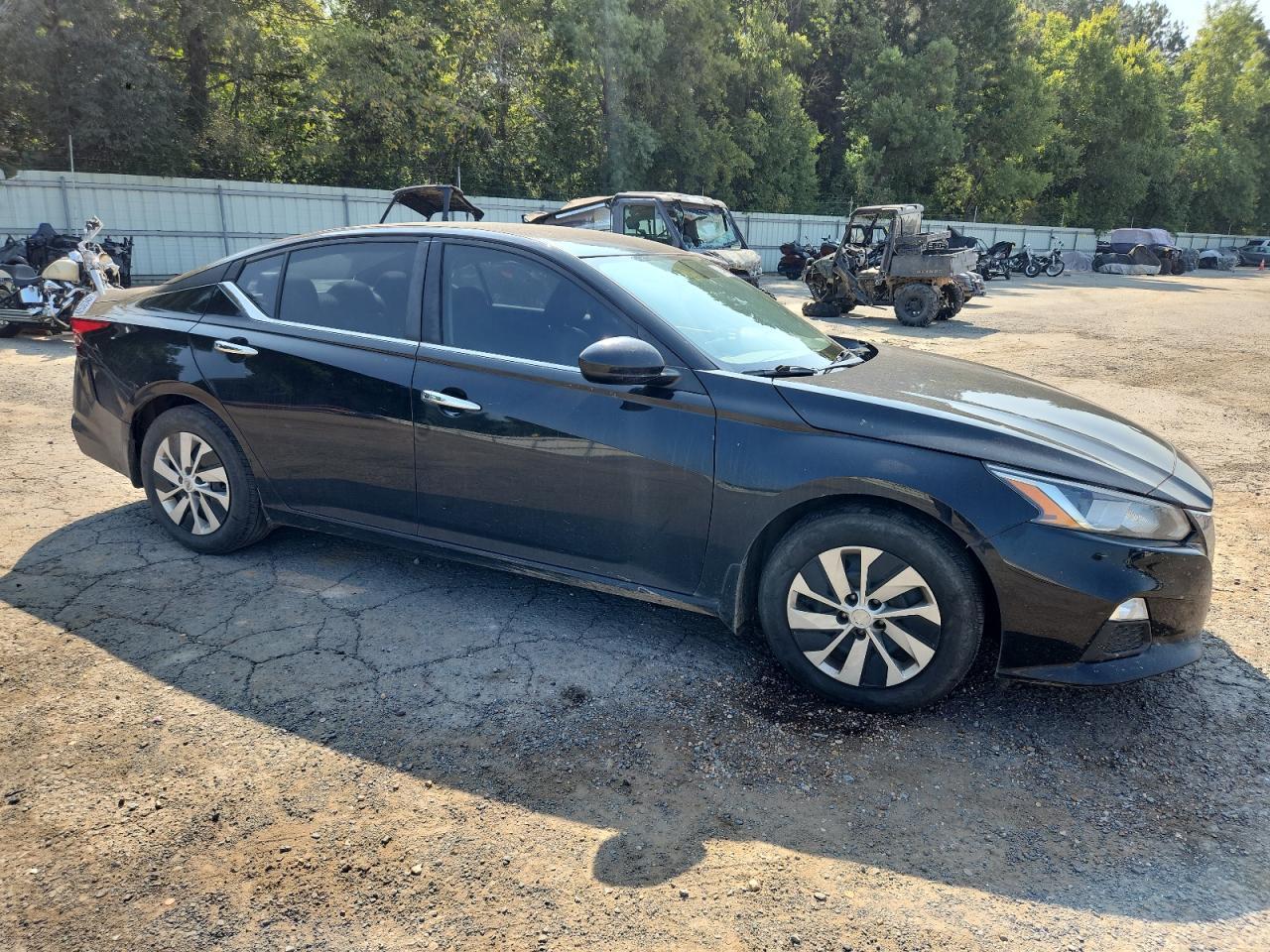 2019 Nissan Altima S - Фото 4