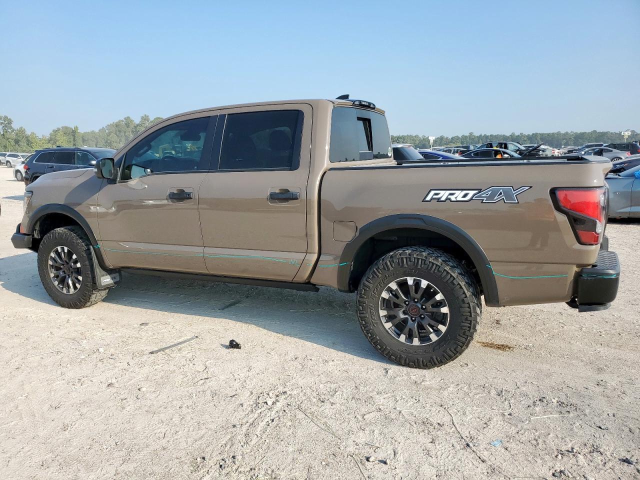 2023 Nissan Titan Sv - Фото 2
