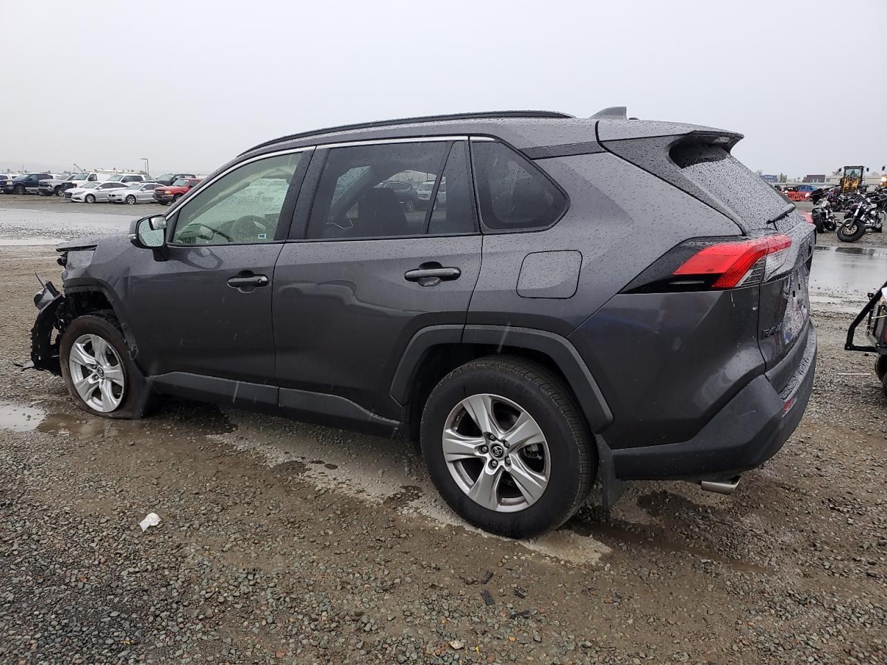 2019 Toyota Rav4 Xle - Image 2