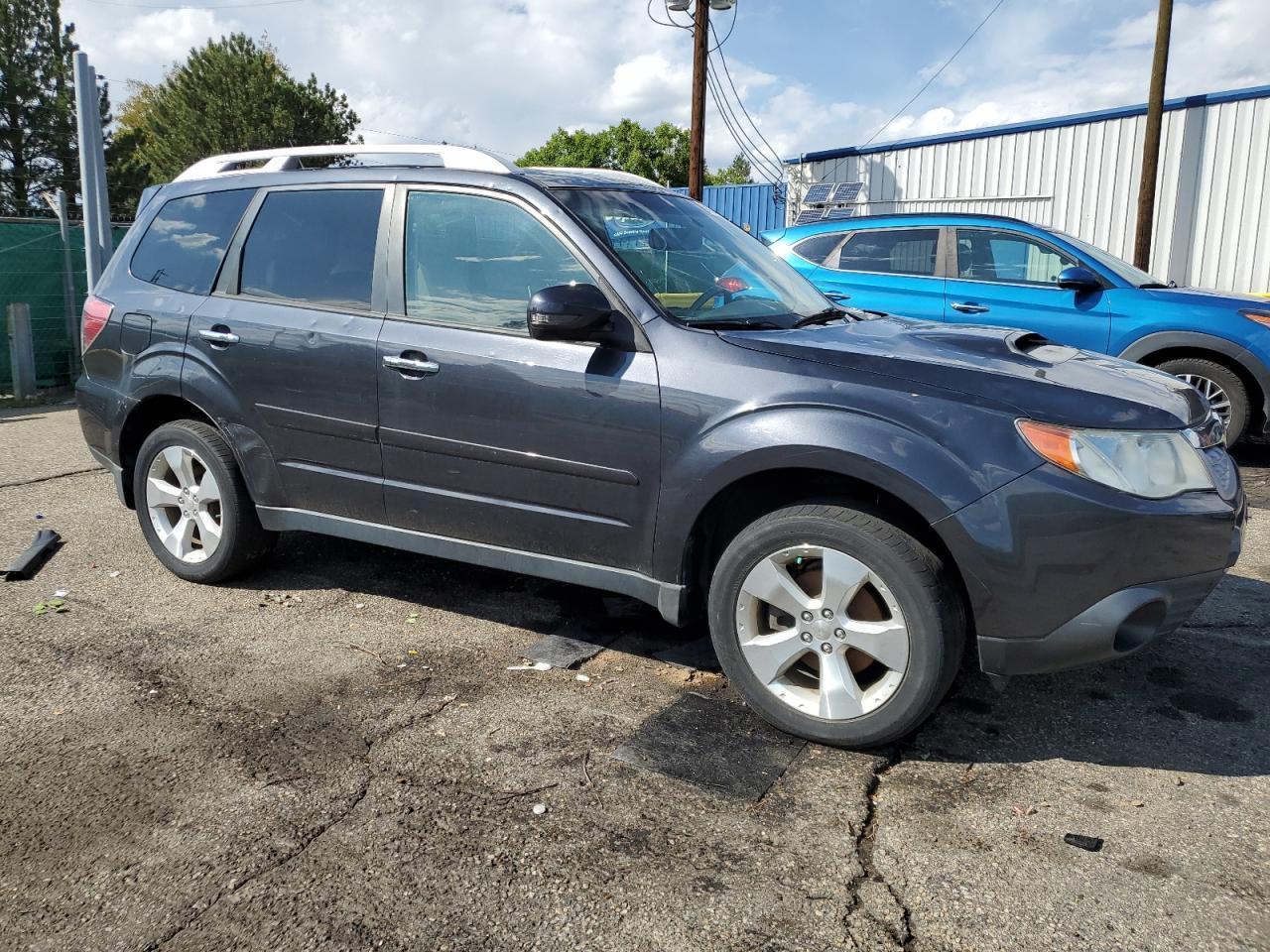 2011 Subaru Forester Touring - Фото 4