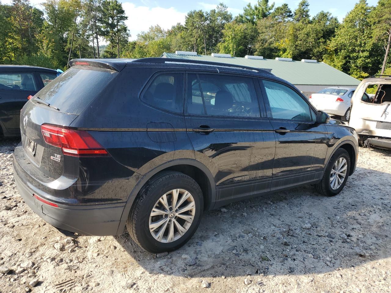 2018 Volkswagen Tiguan S - Image 3