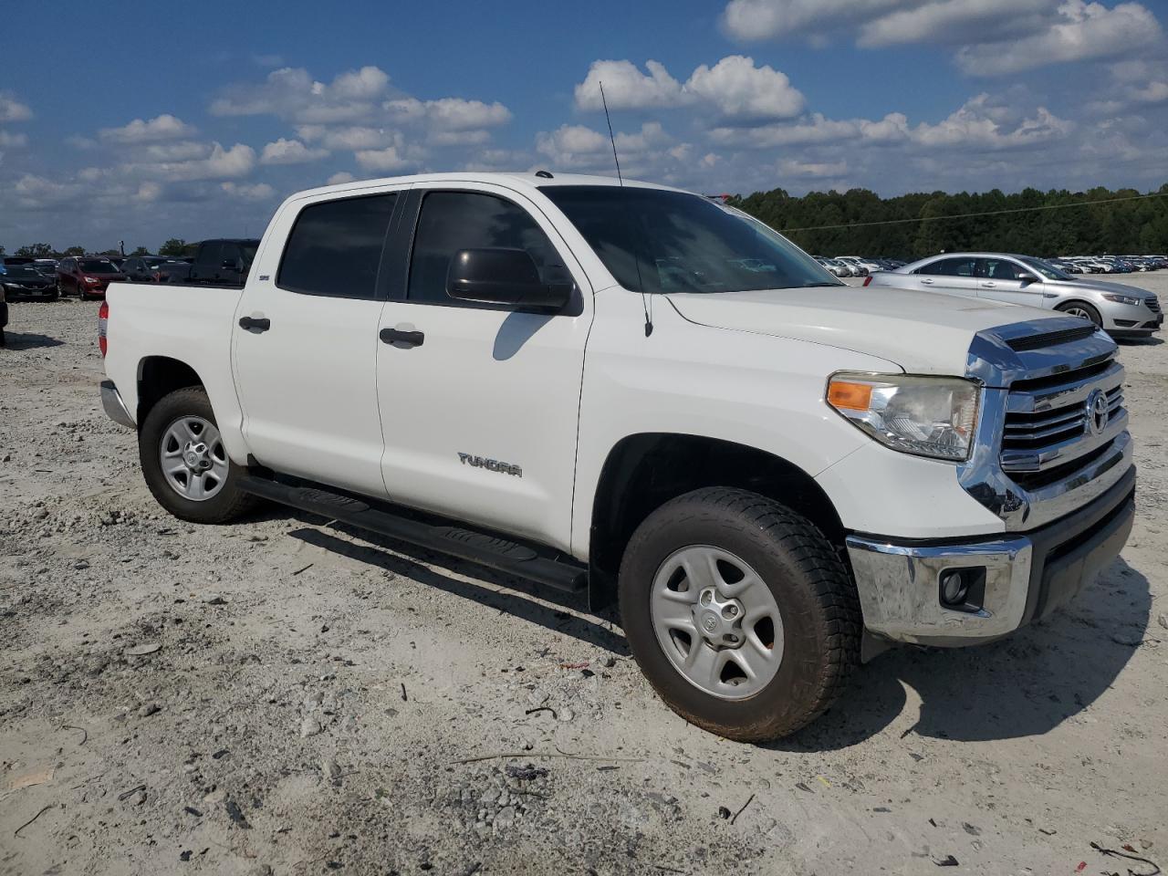 2016 Toyota Tundra Crewmax Sr5 - Image 4