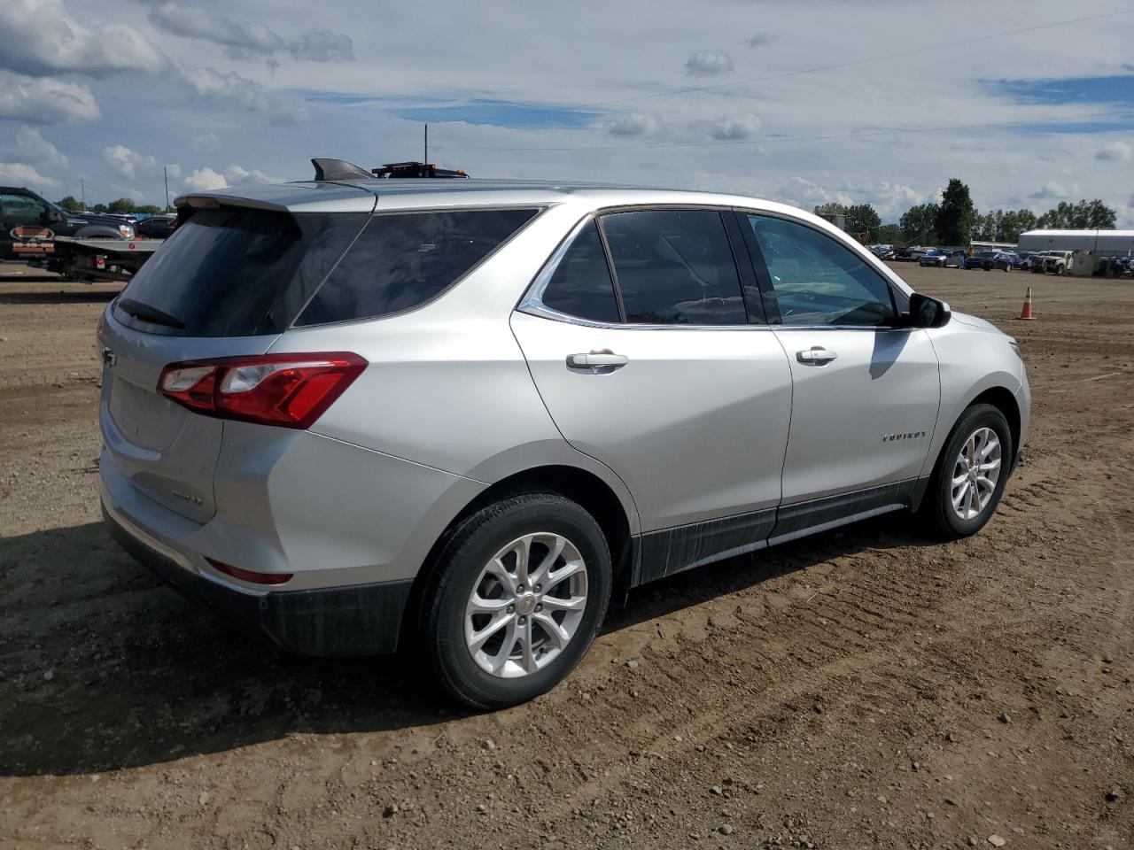 2020 Chevrolet Equinox Lt - Image 3