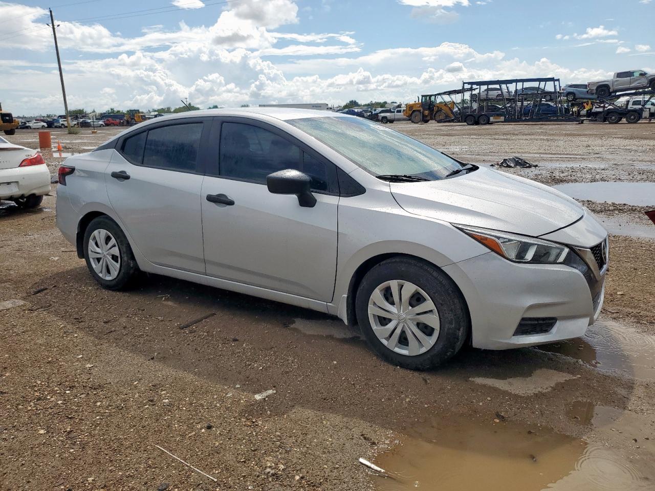 2020 Nissan Versa S - Фото 4