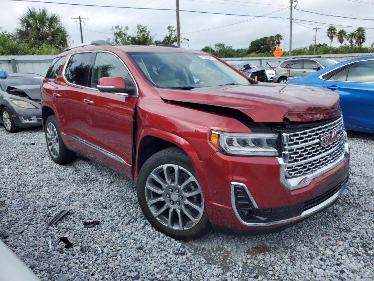 2023 GMC Acadia Denali - Image 4