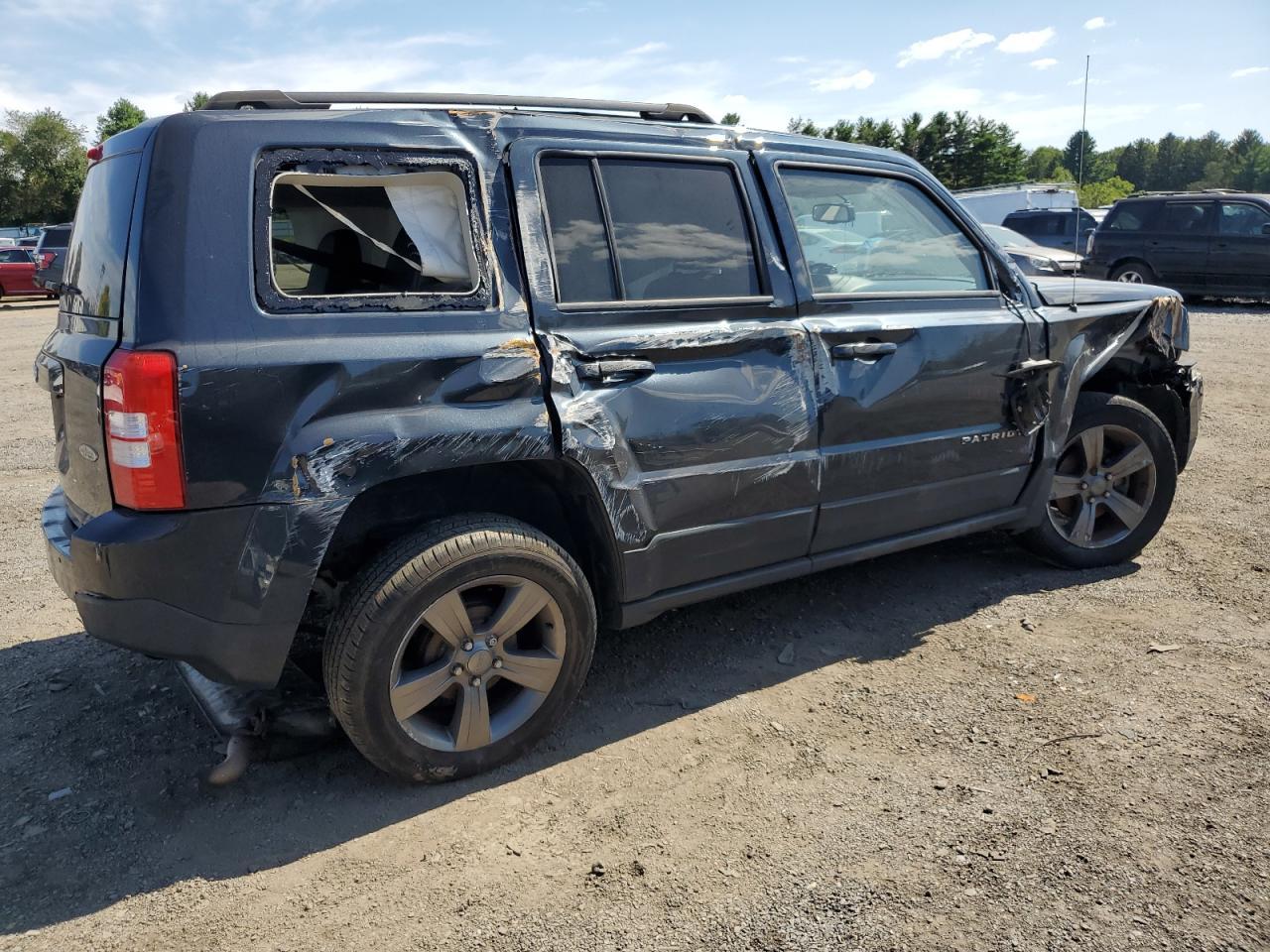2015 Jeep Patriot Latitude - Фото 3