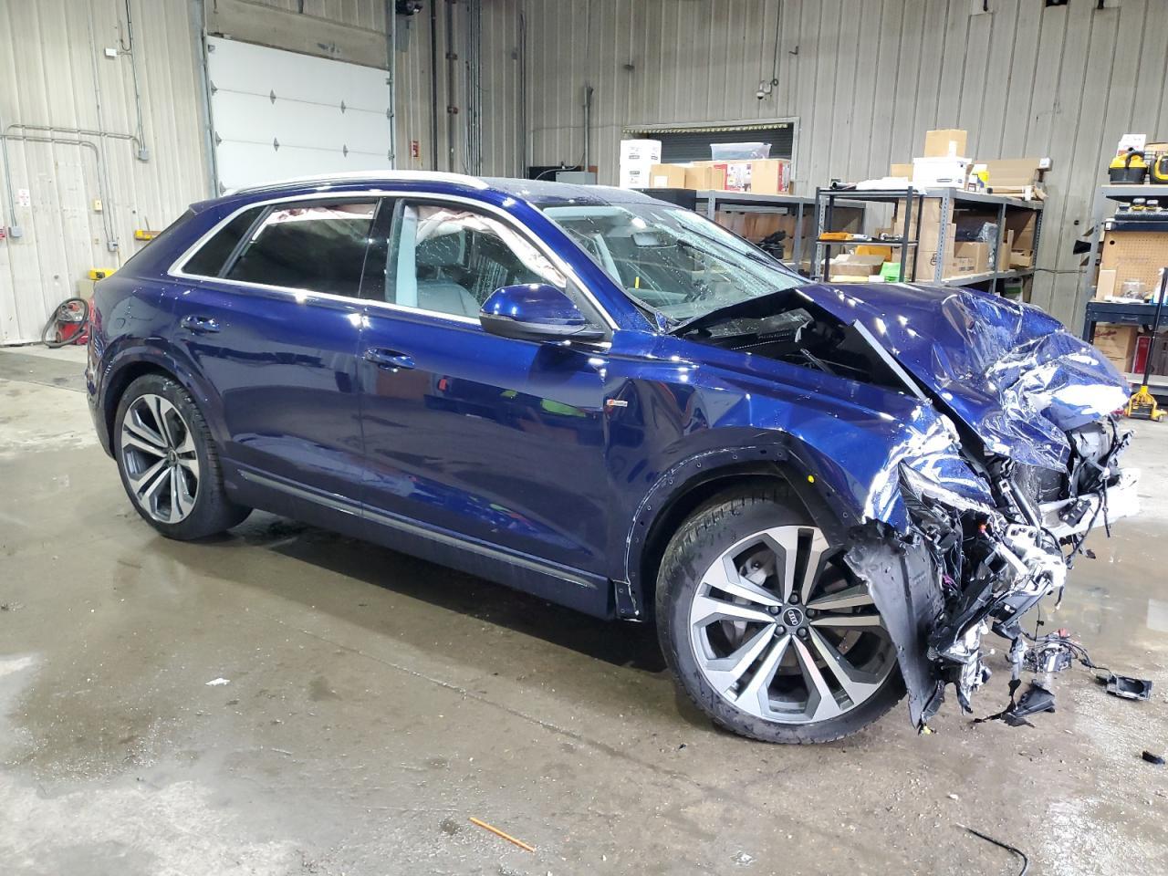 2022 Audi Q8 Prestige S-Line - Image 4