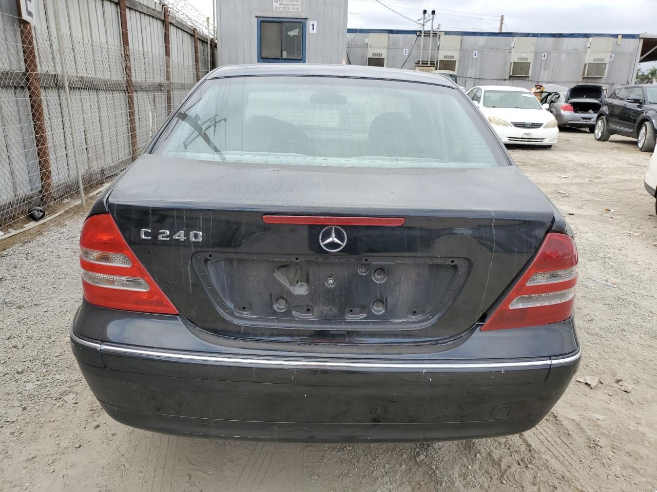 2004 Mercedes-Benz C 240 - Image 6