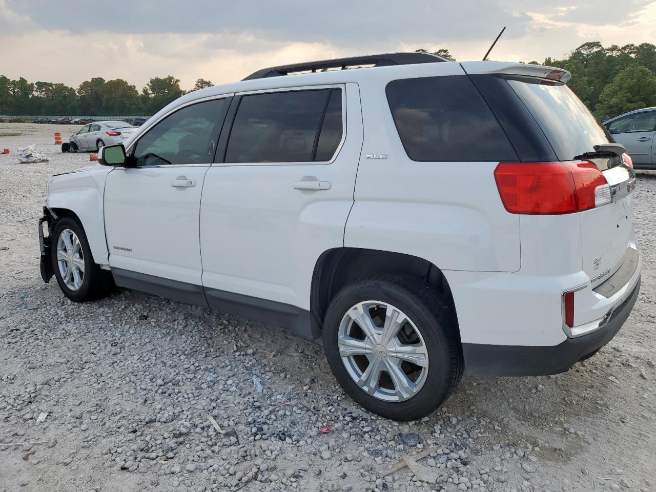 2017 GMC Terrain Sle - Image 2