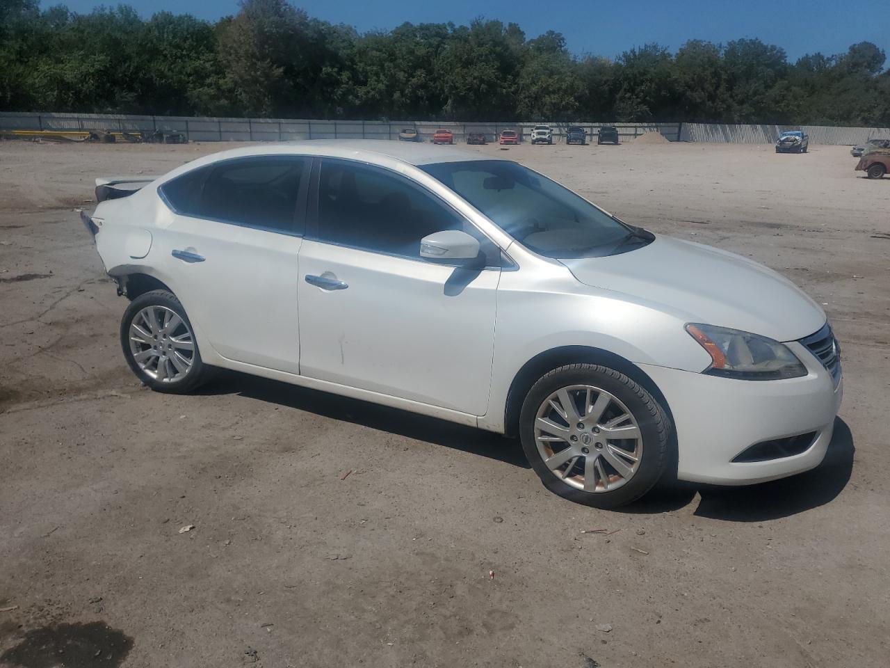 2014 Nissan Sentra S - Фото 4