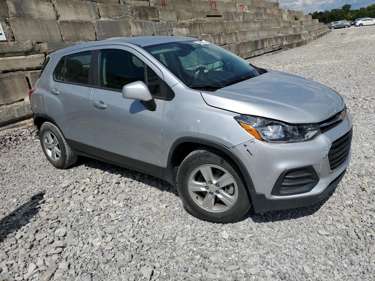 2019 Chevrolet Trax Ls - Image 4