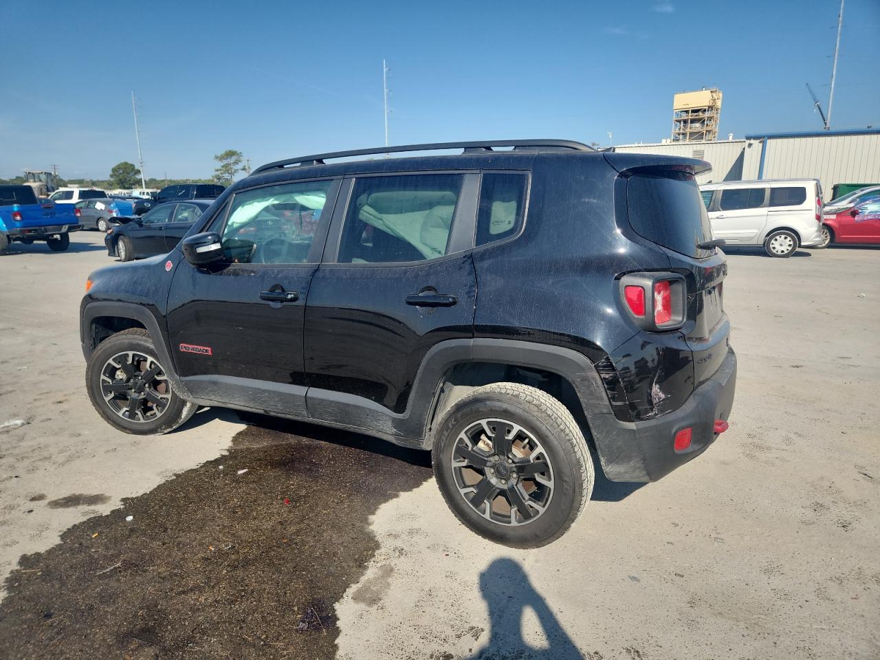 2023 Jeep Renegade Trailhawk - Фото 2