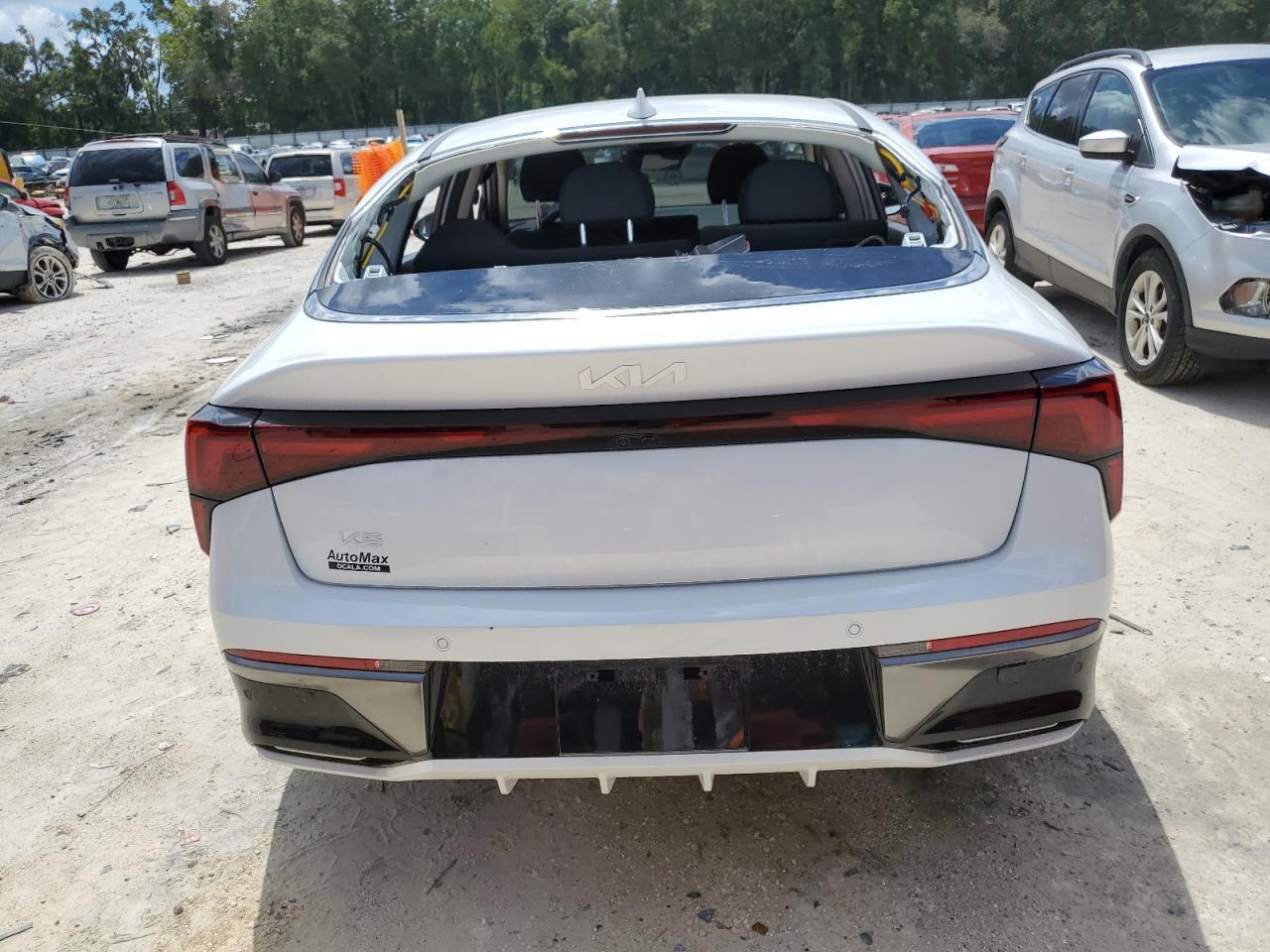 2025 Kia K5 Lxs - Image 6