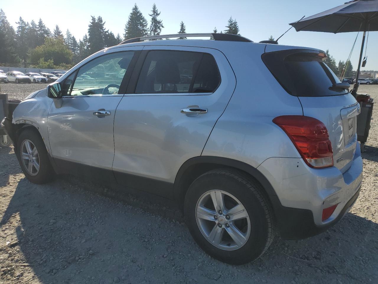 2019 Chevrolet Trax 1Lt - Image 2