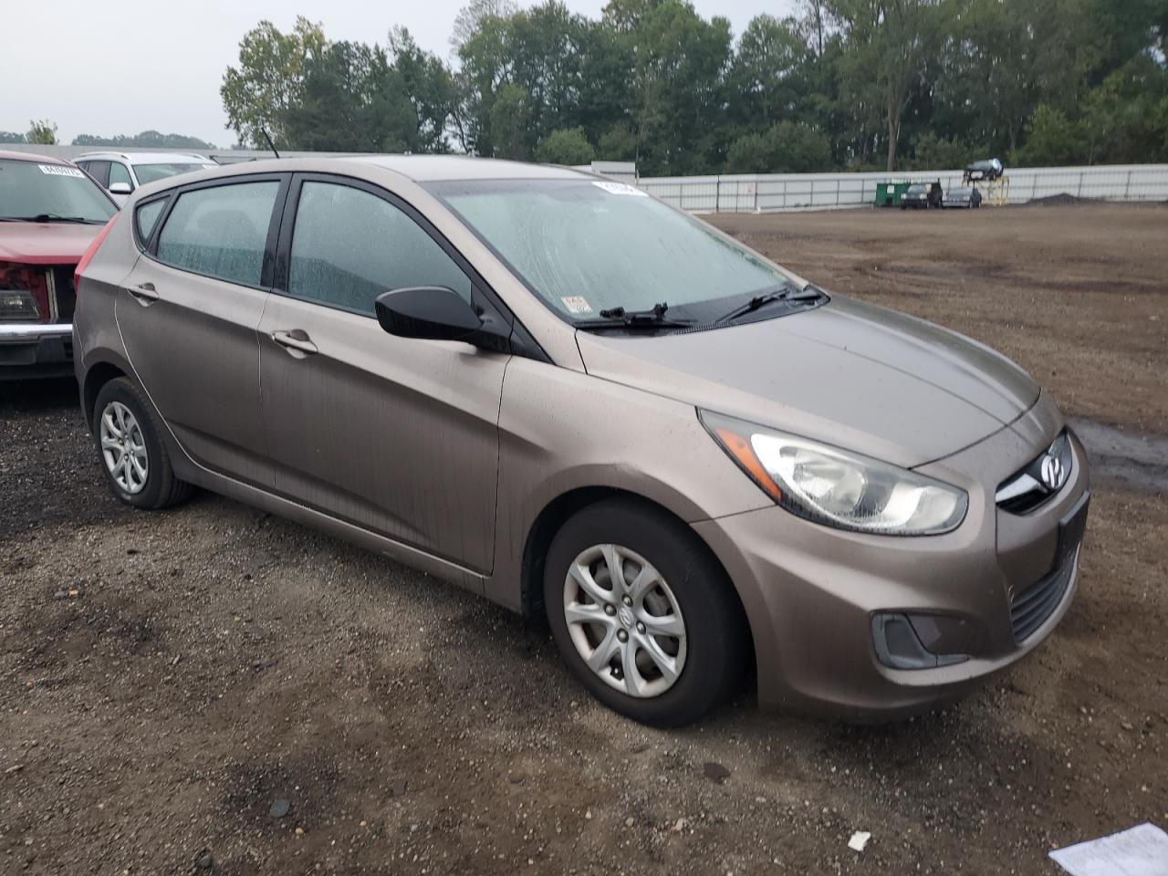 2012 Hyundai Accent Gls - Фото 4