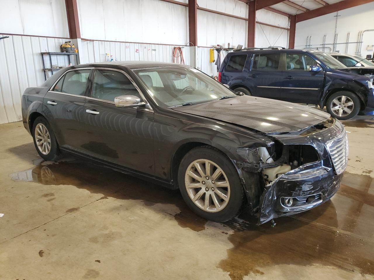 2012 Chrysler 300C - Фото 4