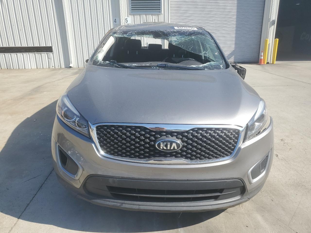 2018 Kia Sorento Lx - Image 5