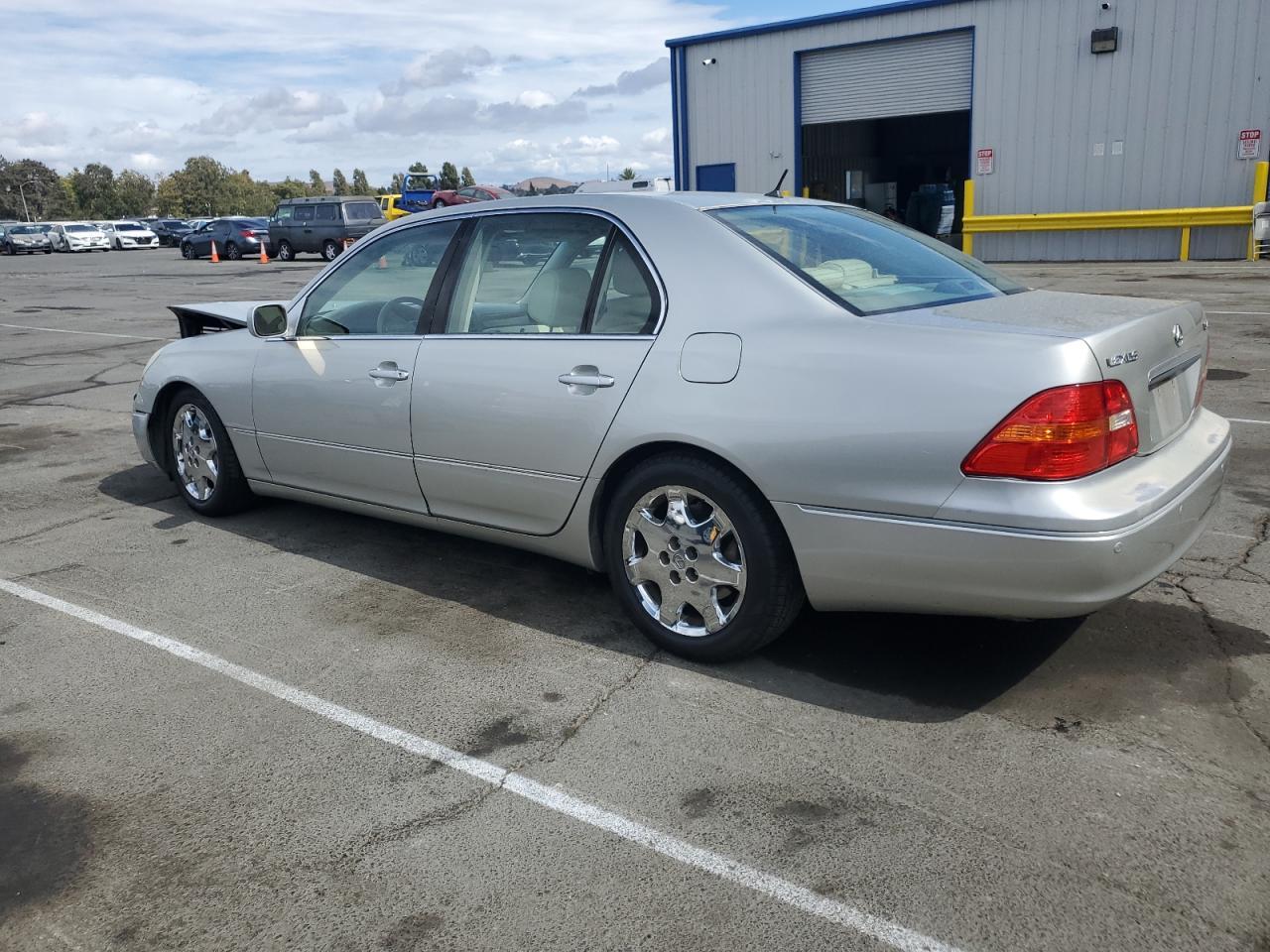 2001 Lexus Ls 430 - Image 2