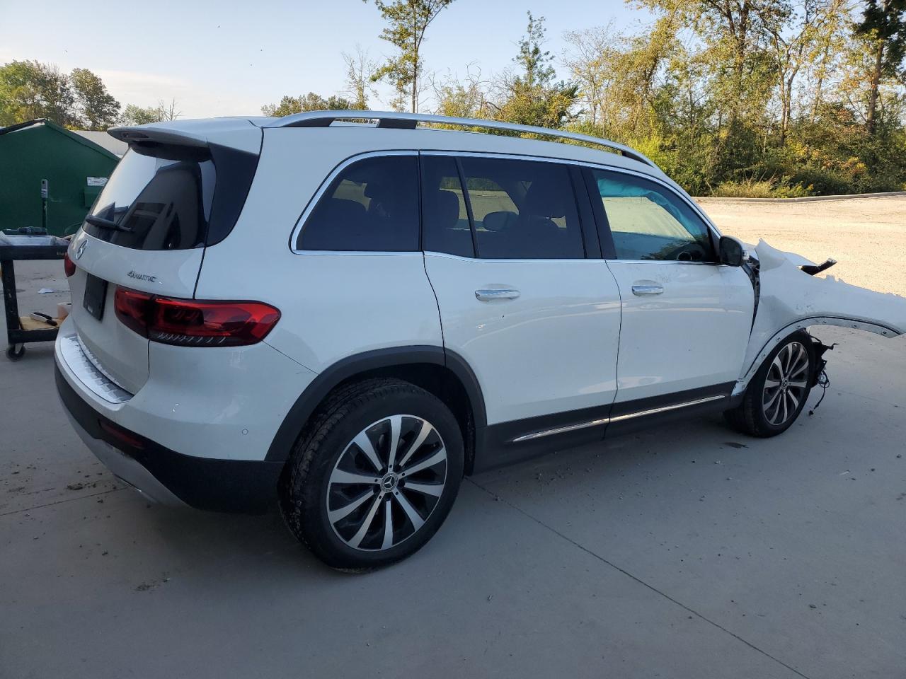 2023 Mercedes-Benz Glb 250 4Matic - Image 3