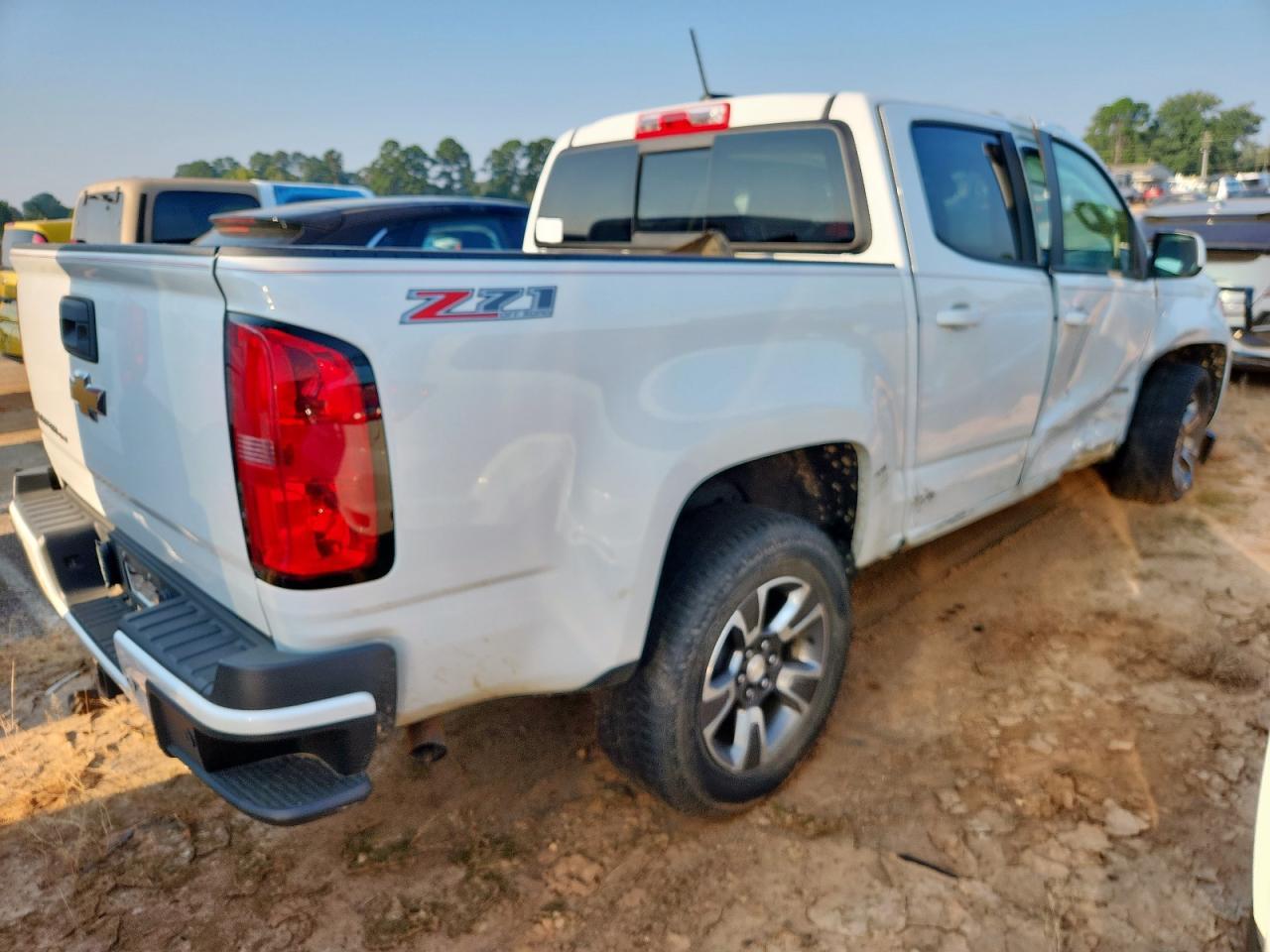 2020 Chevrolet Colorado Z71 - Фото 3