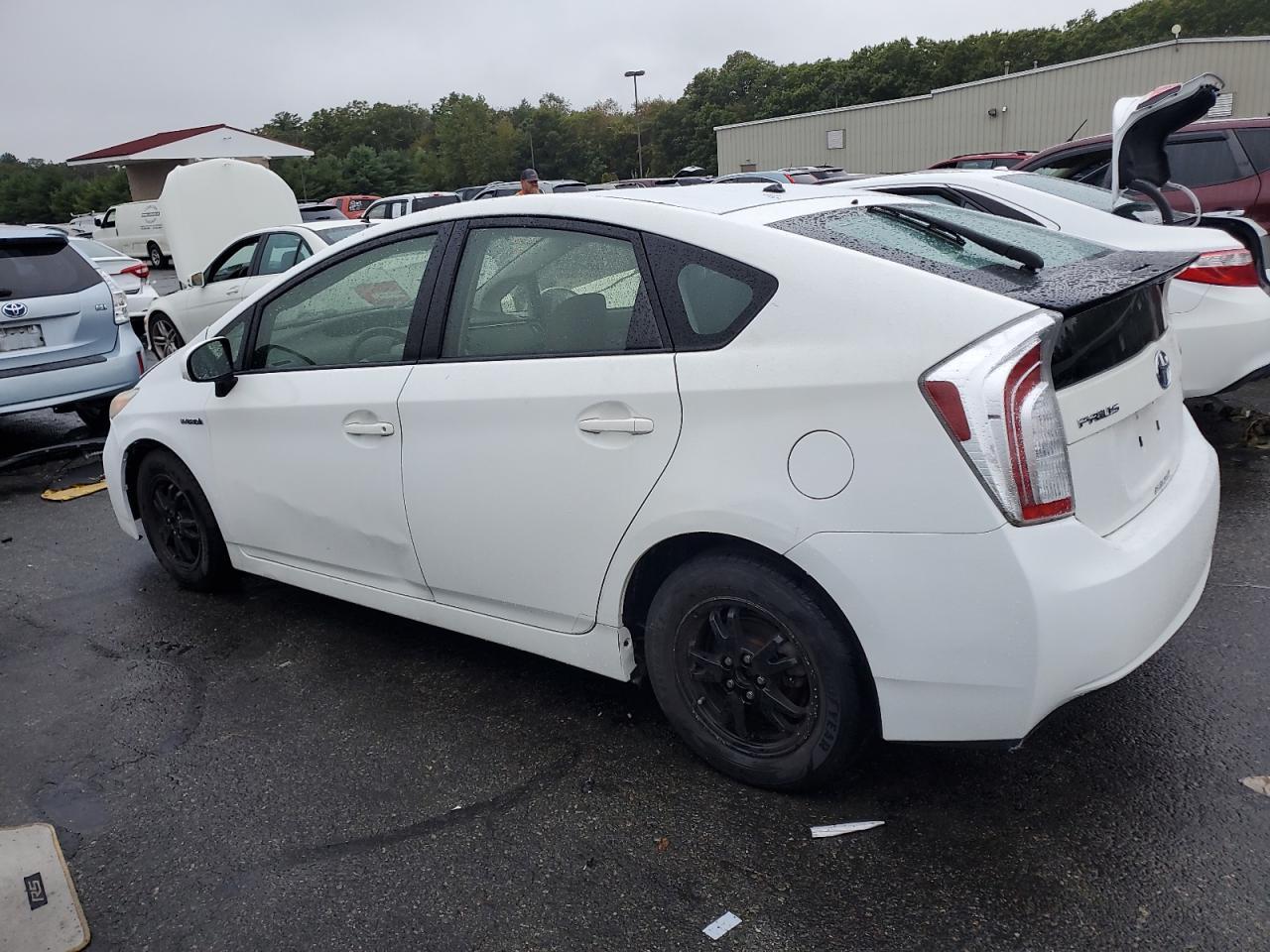 2014 Toyota Prius - Image 2