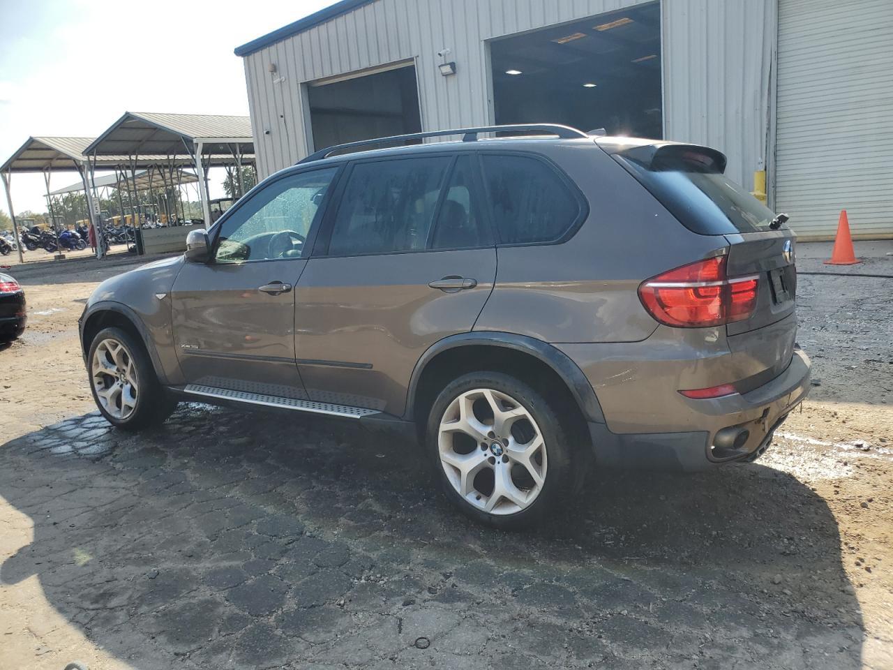 2012 BMW X5 xDrive35I - Image 2