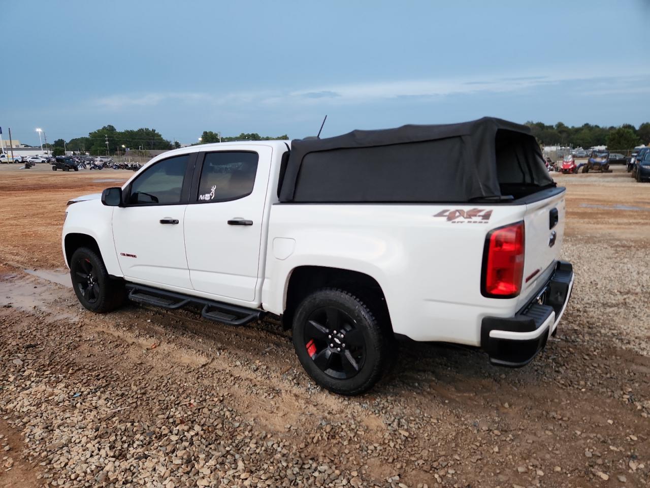 2018 Chevrolet Colorado Lt - Image 2