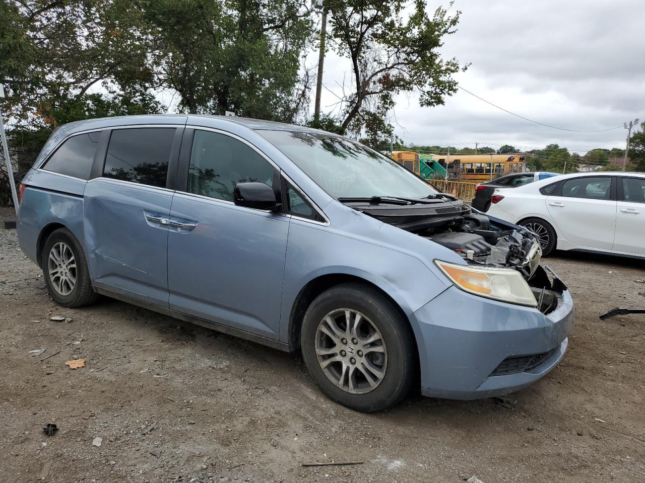 2011 Honda Odyssey Exl - Image 4