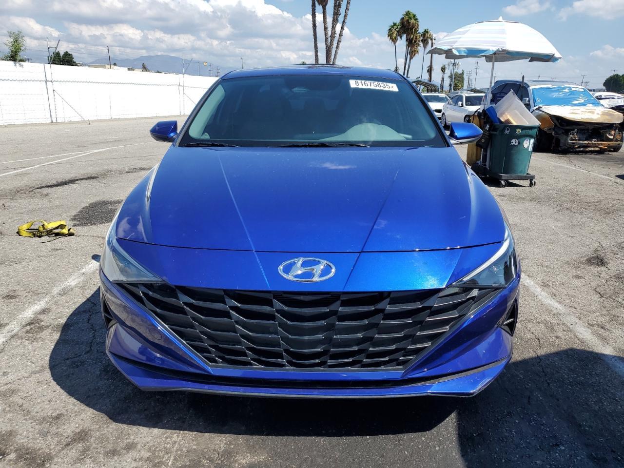 2023 Hyundai Elantra Blue - Фото 5