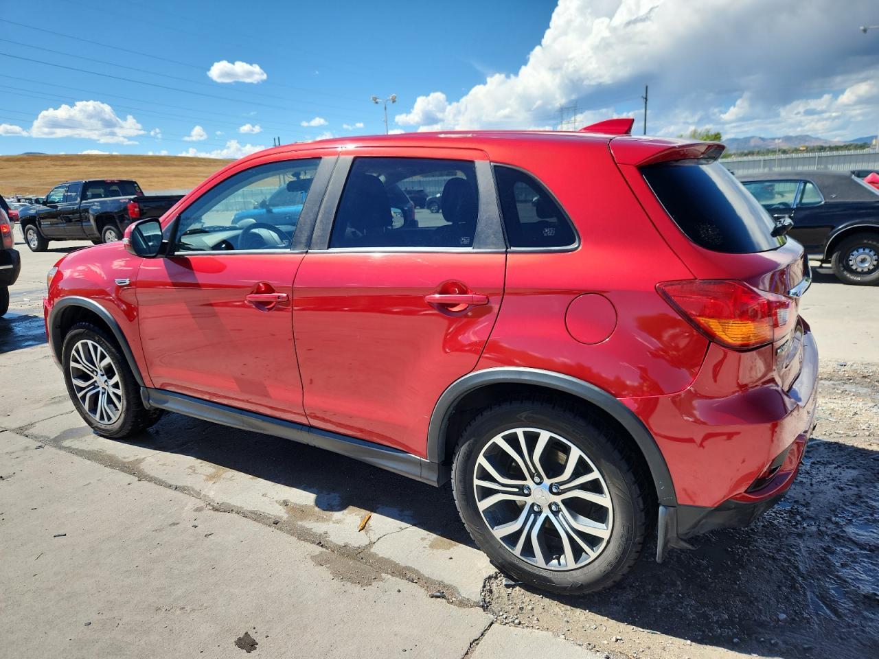 2019 Mitsubishi Outlander Sport Es - Фото 2