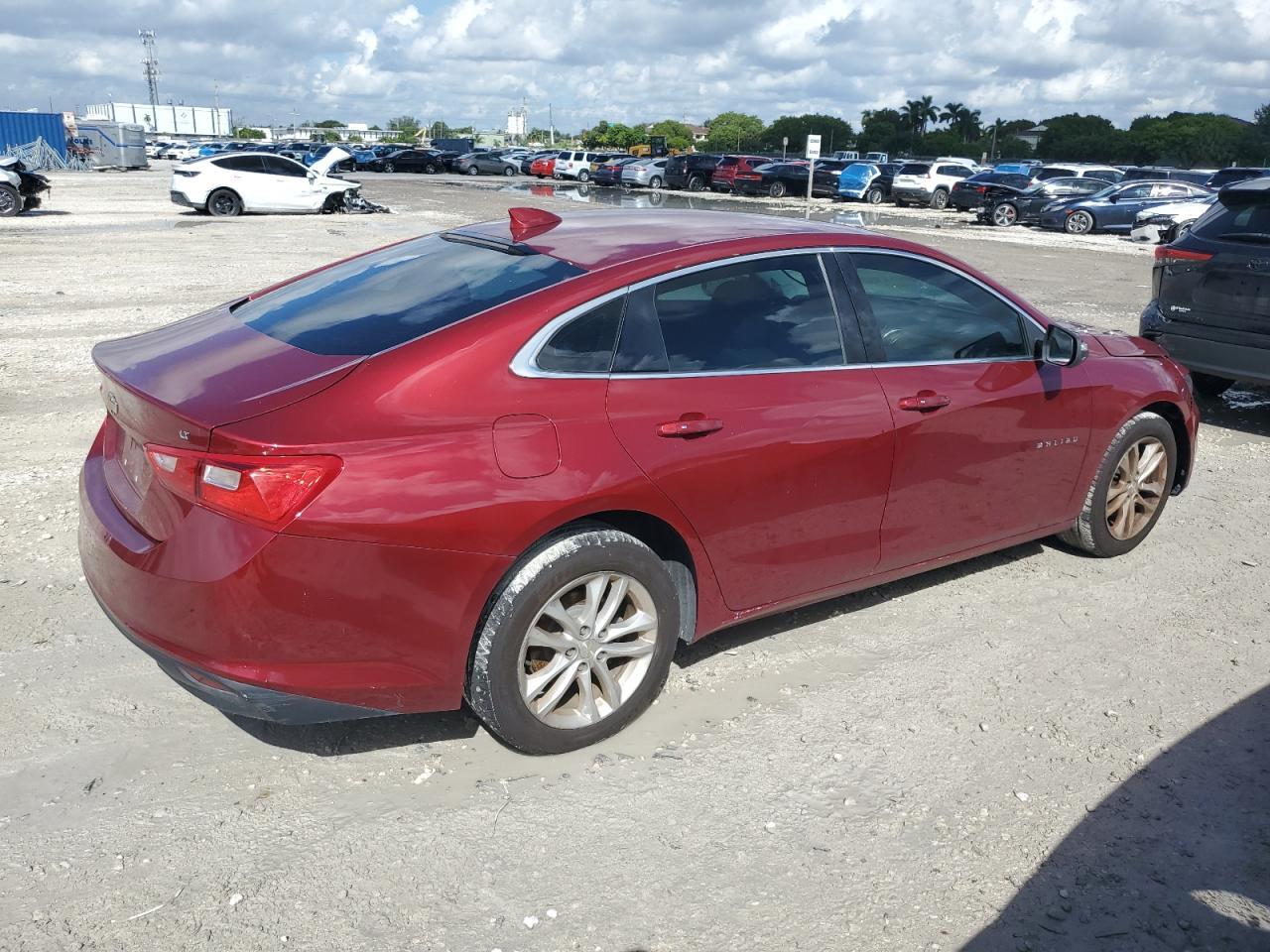 2018 Chevrolet Malibu Lt - Image 3