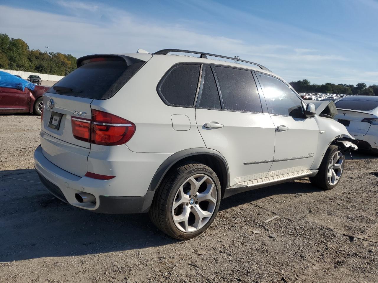 2011 BMW X5 xDrive35I - Image 3