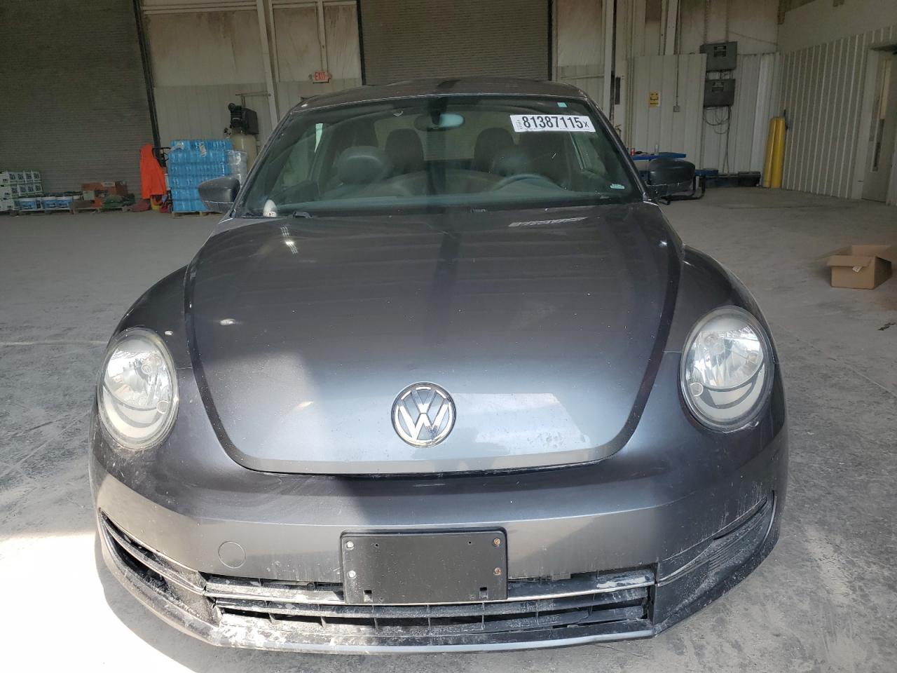 2016 Volkswagen Beetle 1.8T - Фото 5