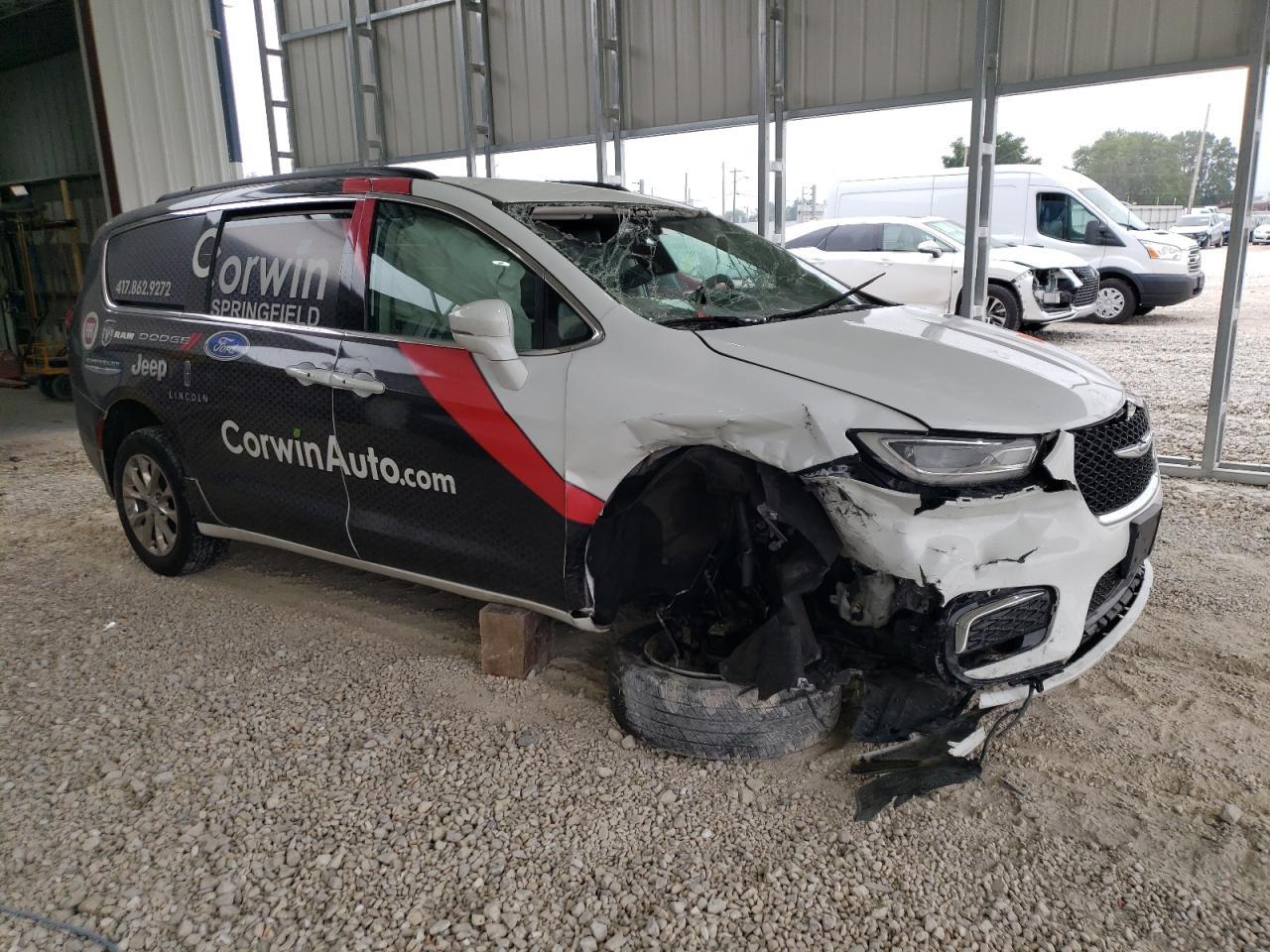 2022 Chrysler Pacifica Touring L - Фото 4