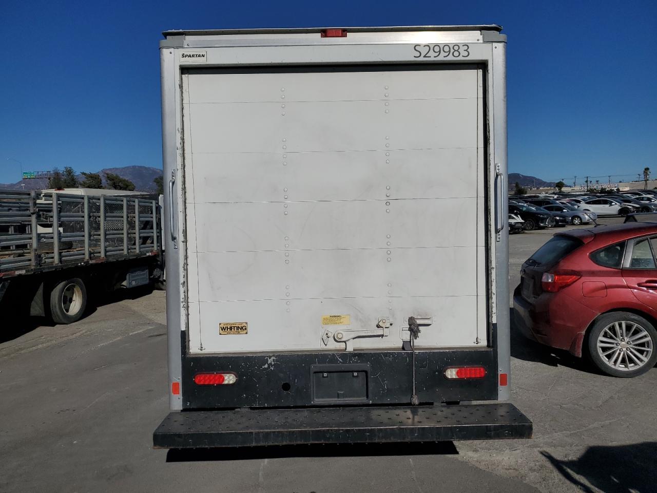 2017 GMC Savana Cutaway G3500 - Image 6