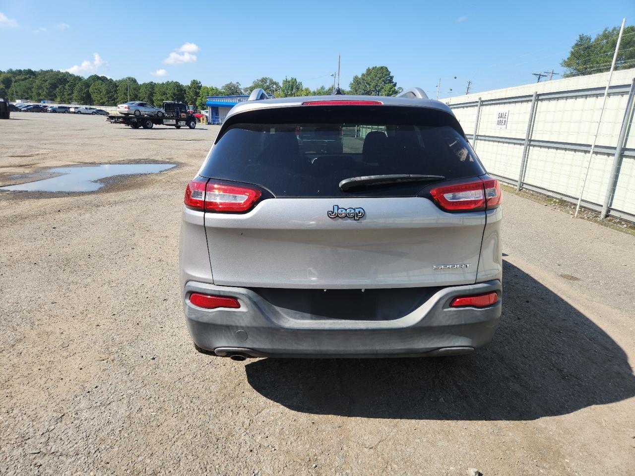 2015 Jeep Cherokee Sport - Фото 6