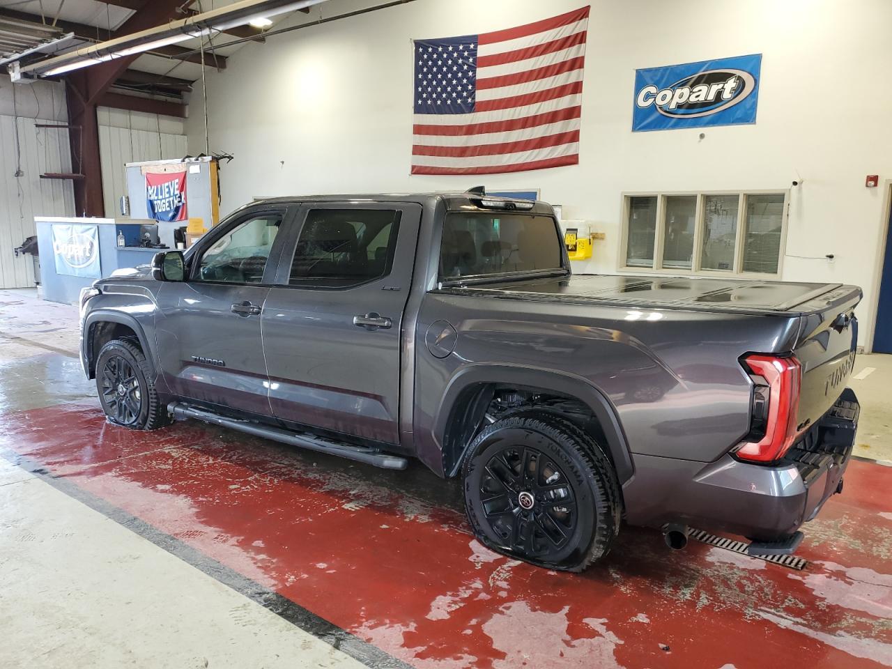 2024 Toyota Tundra Crewmax Limited - Фото 2